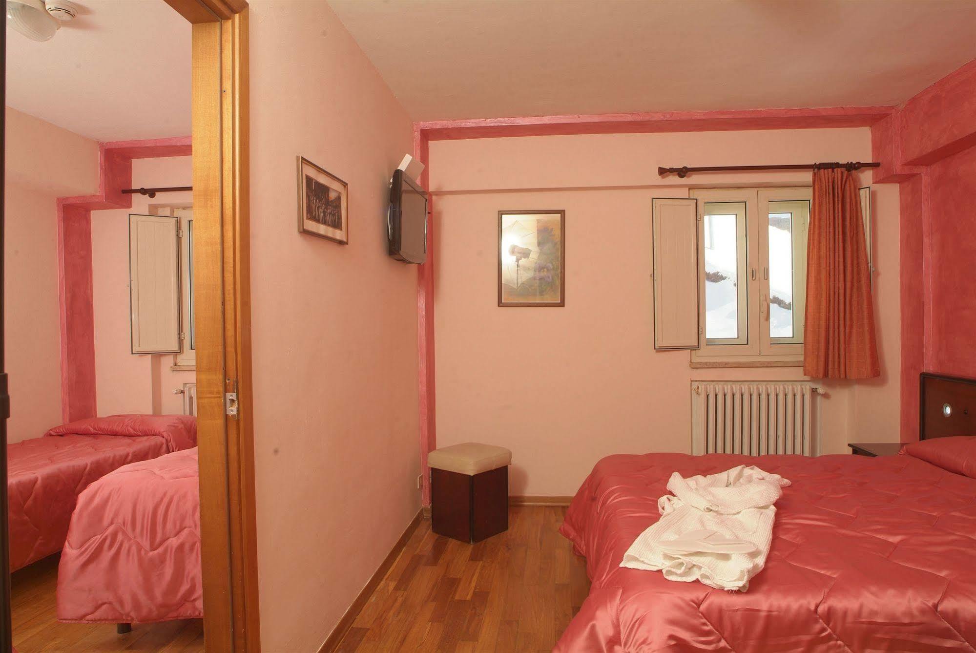 Hotel Miletto San Massimo  Luaran gambar